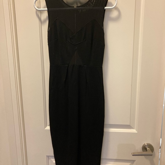 Marciano - Picture 3 of 6